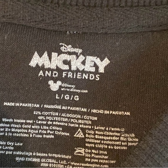 New Women’s Mickey & Friends Disney Themed Black Character Sweatshirt Size L - Picture 5 of 5